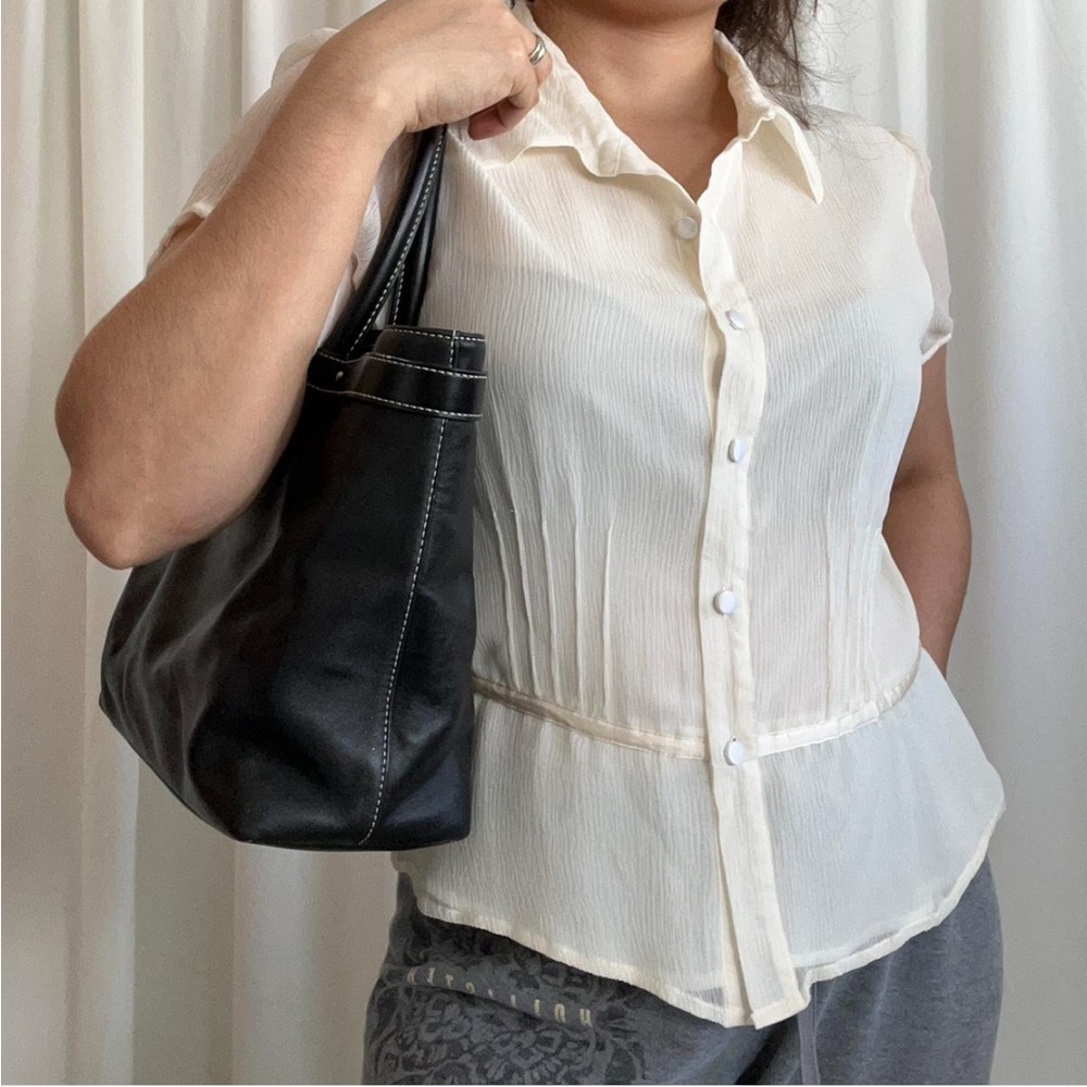 Vintage LOFT black leather tote bag. - Picture 3 of 8